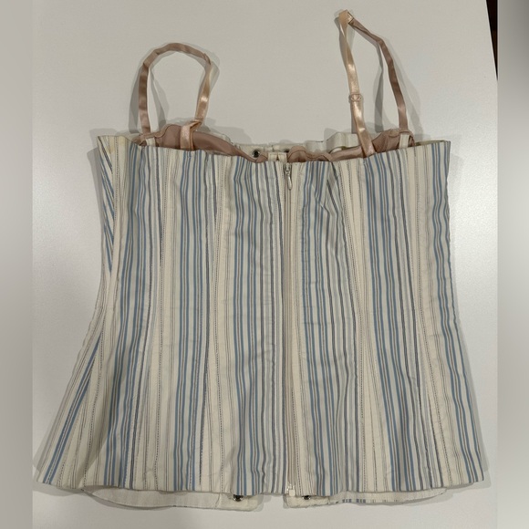 Vintage Dolce & Gabbana corset - Picture 2 of 9